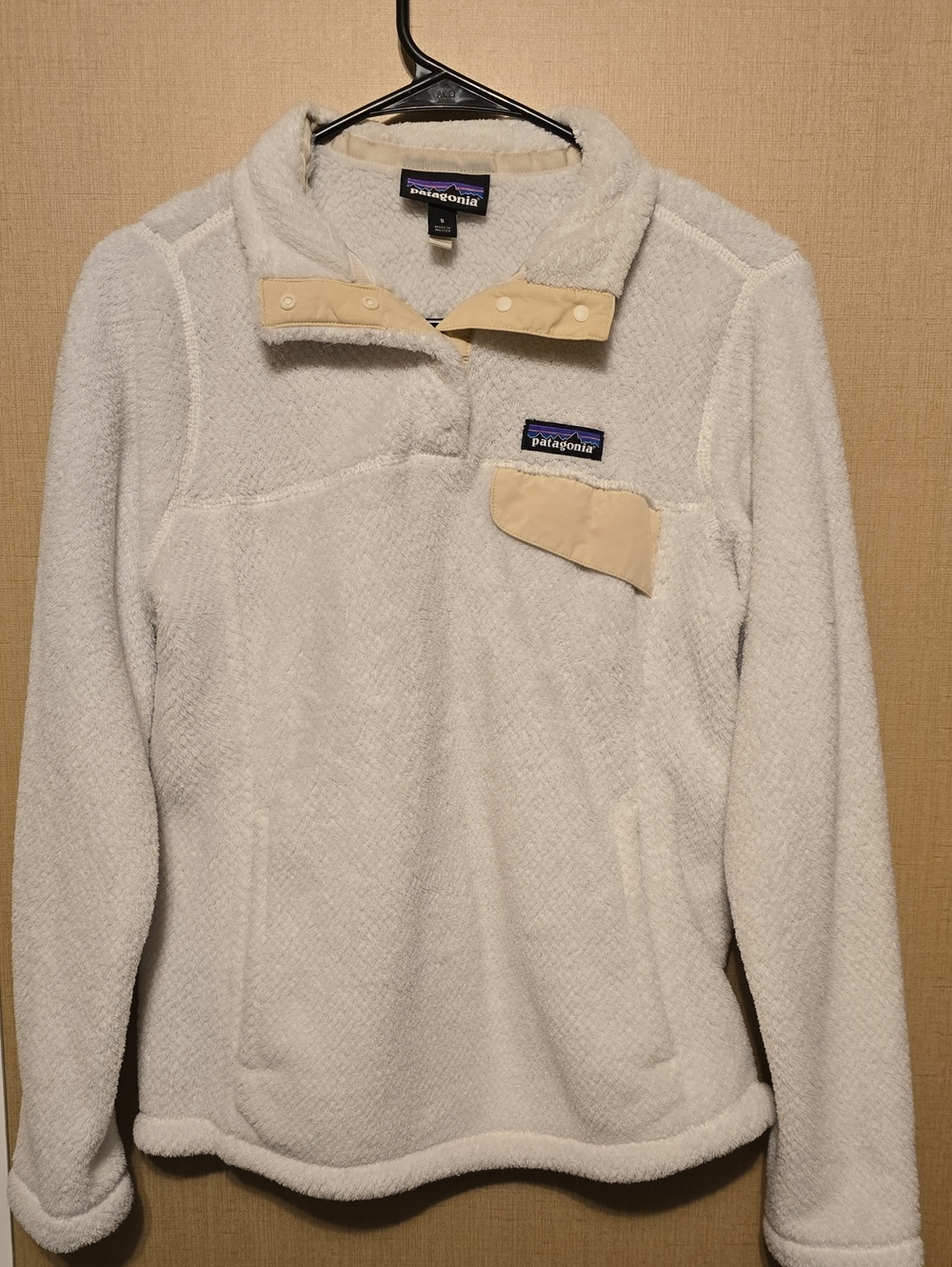 Patagonia Cream Snap-Front Fleece Pullover